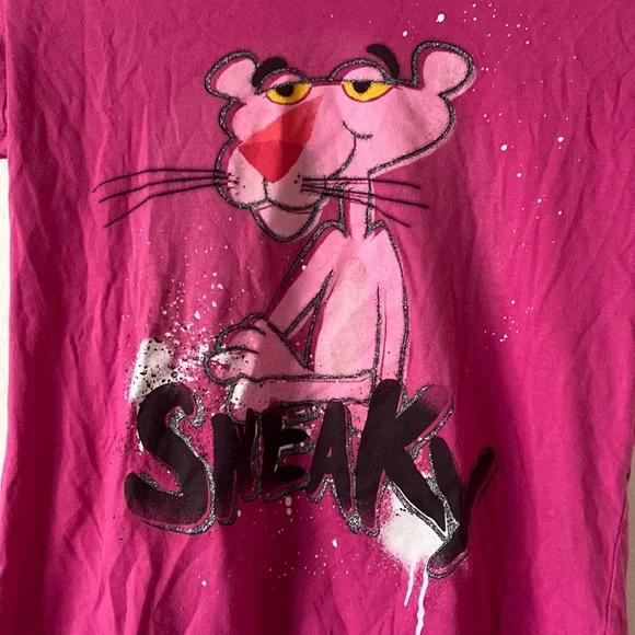 Sneaky Pink Panther Top🌸 - Picture 2 of 3